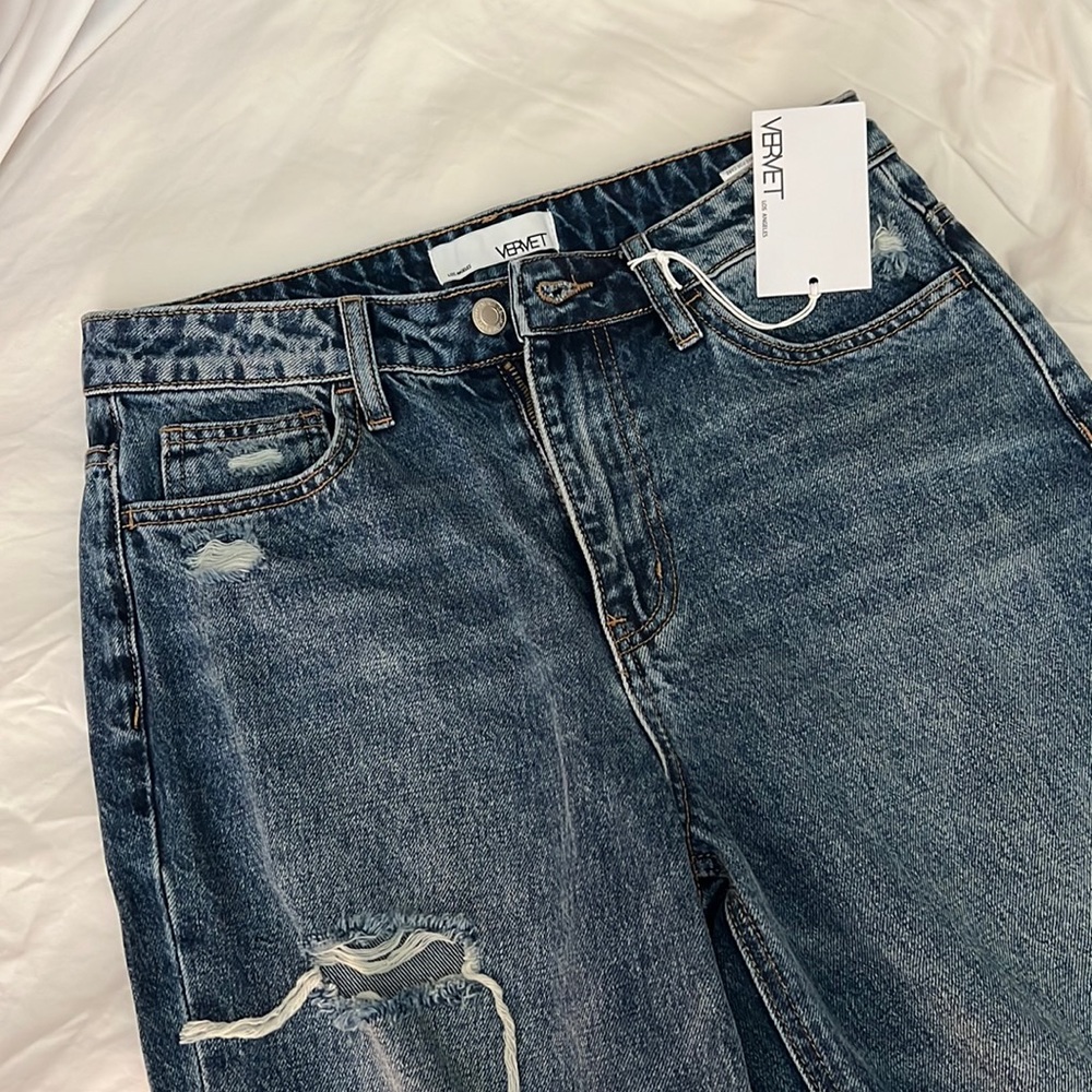 NWT Vervet Ripped Boyfriend Jeans